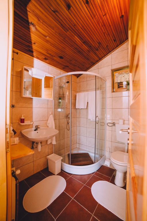 Holiday Home Castanea Praporcan Bagian luar foto