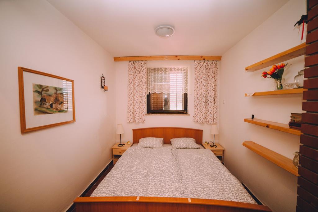 Holiday Home Castanea Praporcan Bagian luar foto